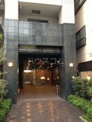 16/26 エントランス