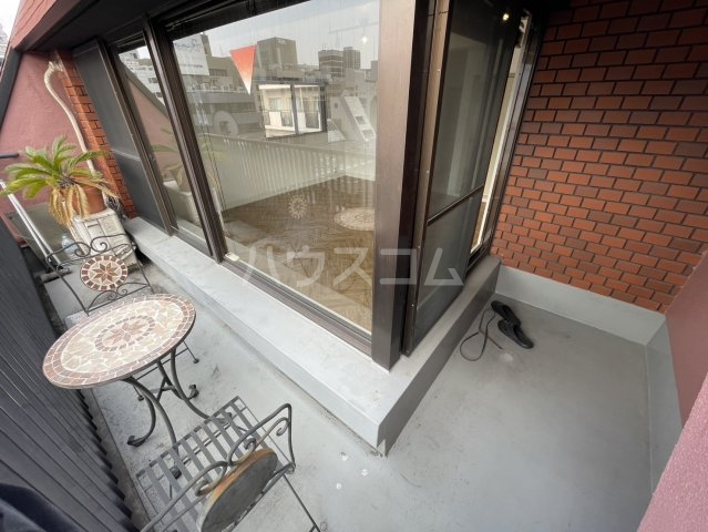 15/28 バルコニー