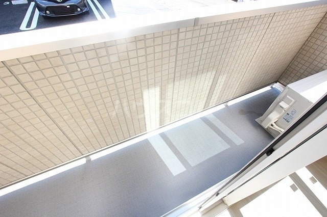 13/21 バルコニー