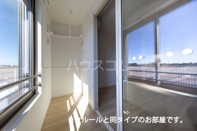 21/30 バルコニー