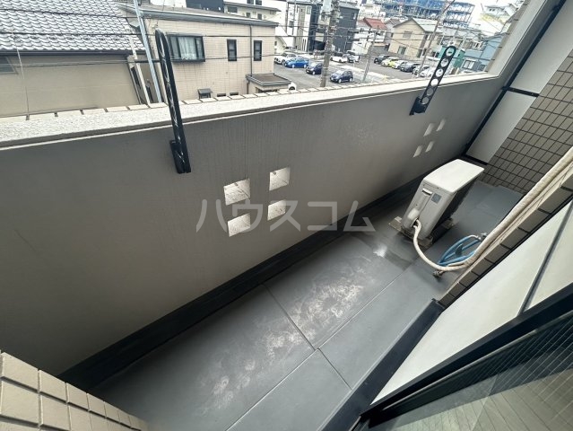 19/30 バルコニー