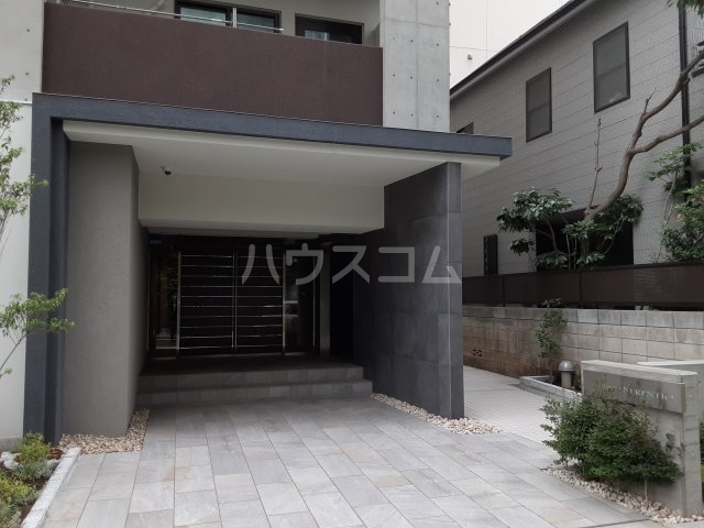 3/4 エントランス