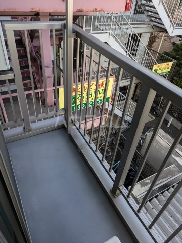 16/25 バルコニー