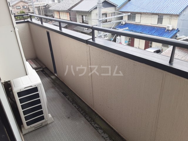 20/28 バルコニー