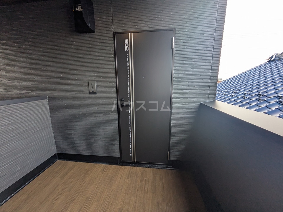 13/27 バルコニー