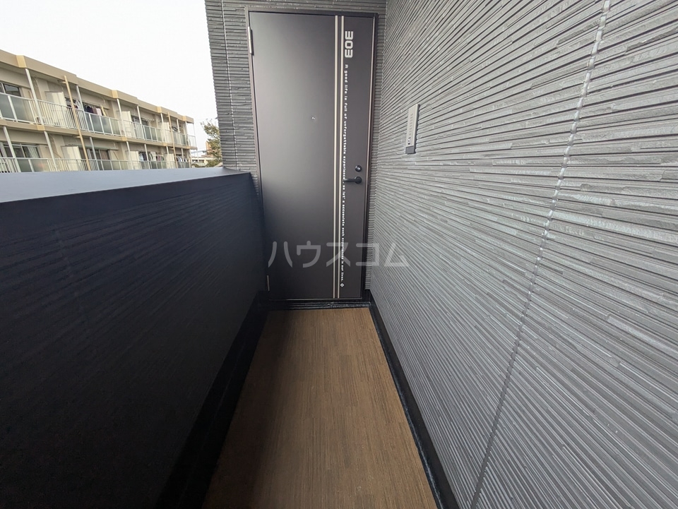 13/28 バルコニー