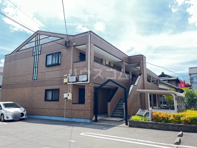 21/28 エントランス