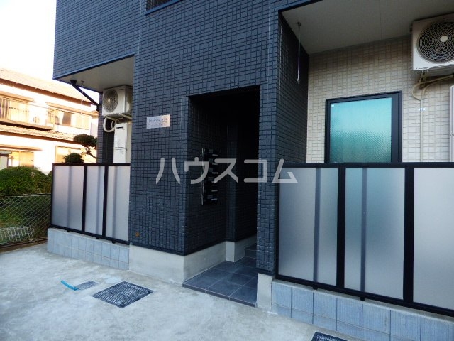 22/30 エントランス