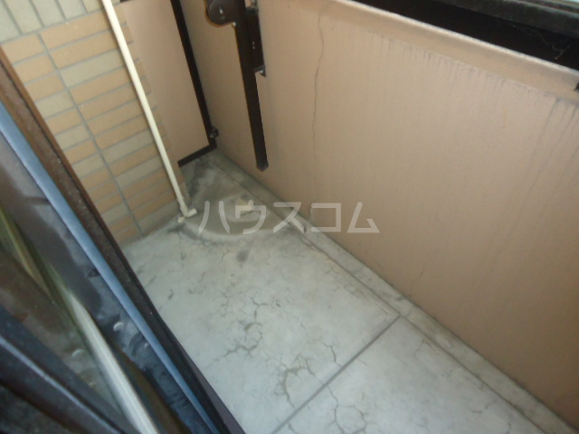 19/28 バルコニー