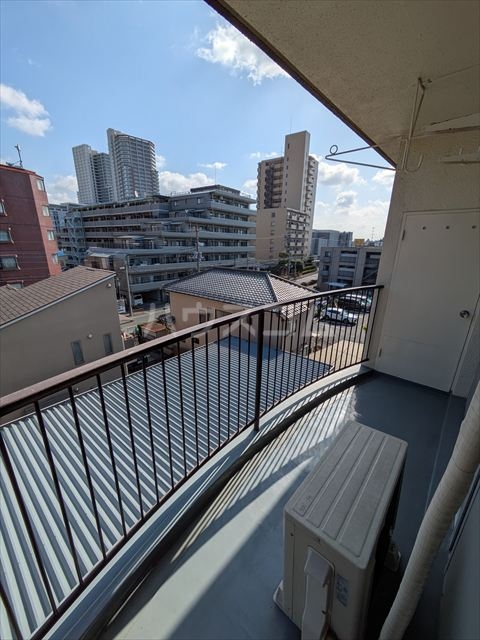 23/30 バルコニー