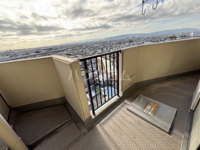 16/28 バルコニー