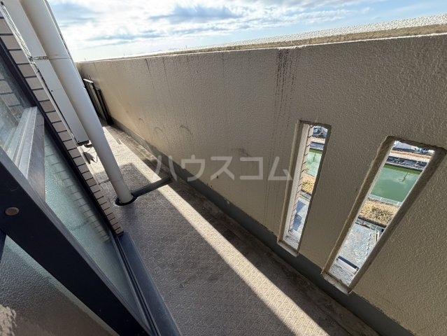 17/28 バルコニー