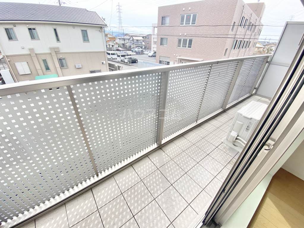 14/22 バルコニー