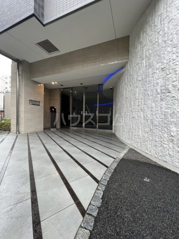 15/25 エントランス