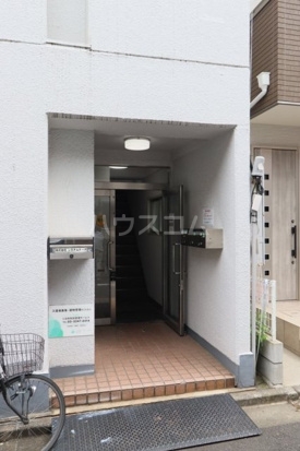 2/5 エントランス