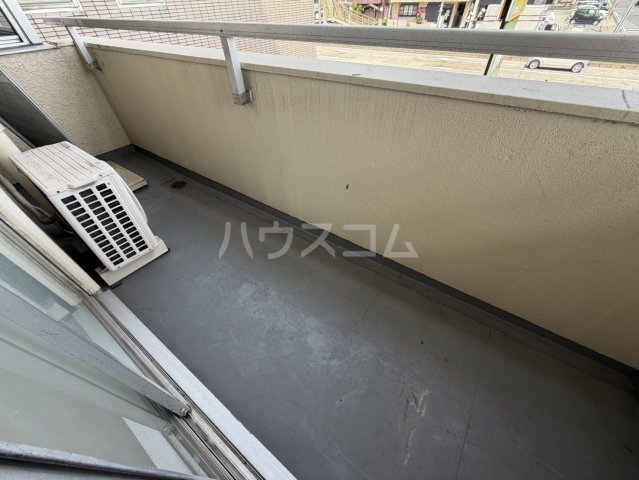 13/21 バルコニー