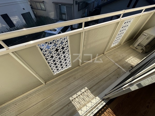 23/30 バルコニー