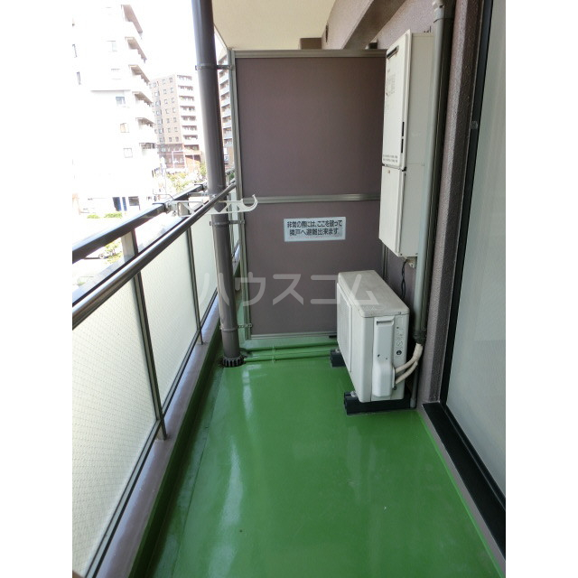 16/27 バルコニー