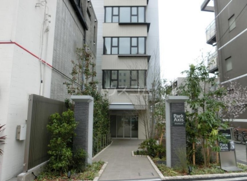 14/14 エントランス