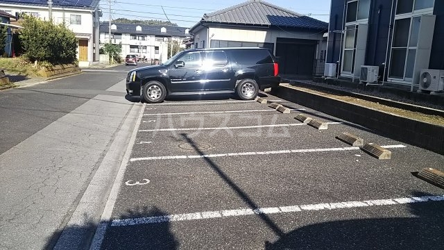 18/26 駐車場