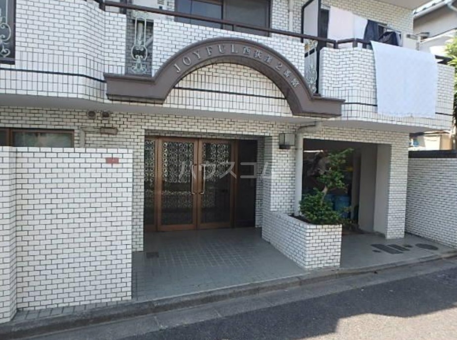 18/28 エントランス