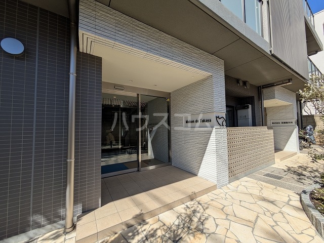 21/23 エントランス