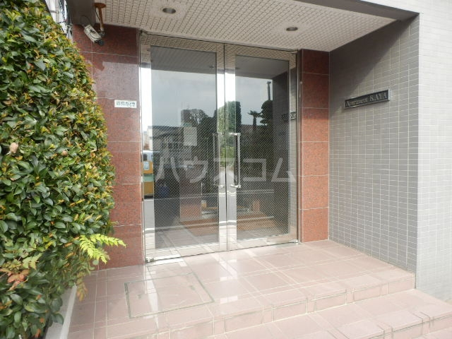 22/30 エントランス