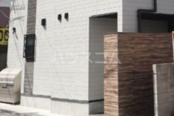 14/18 エントランス