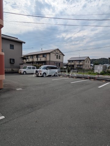 22/30 駐車場