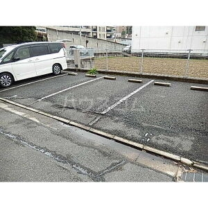 16/26 駐車場