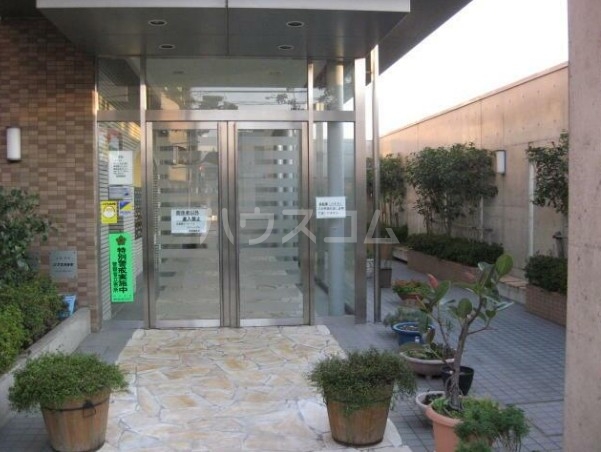 15/23 エントランス