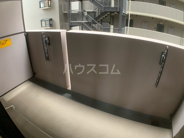 21/30 バルコニー