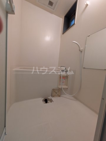 13/30 浴室