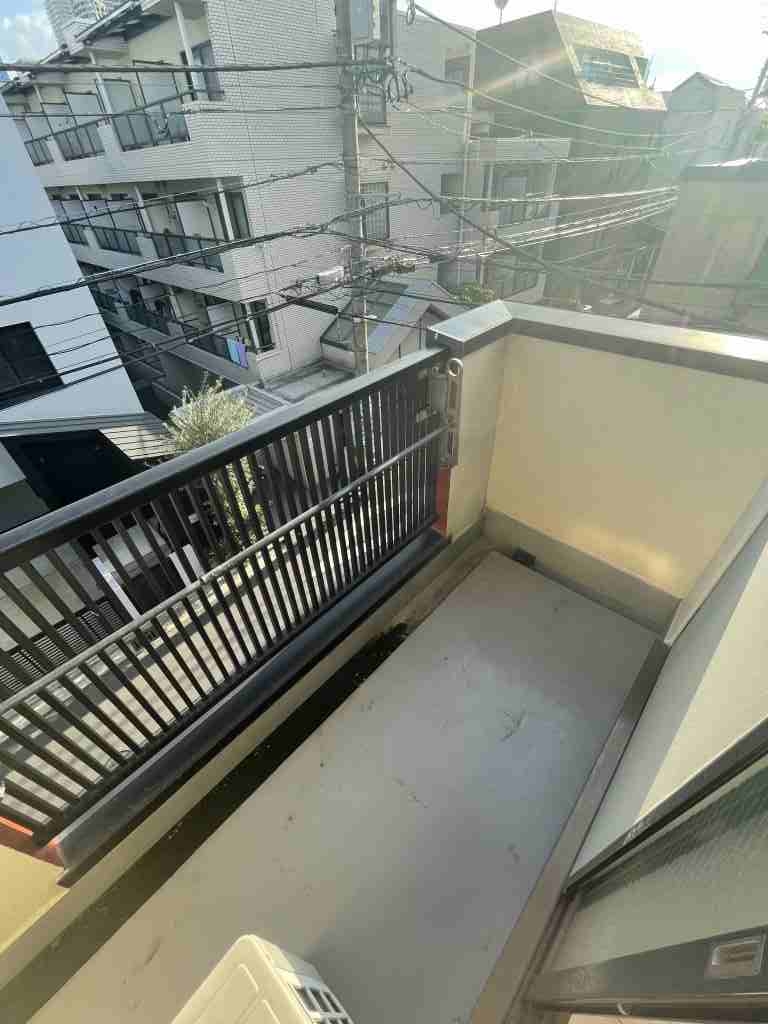 14/23 バルコニー
