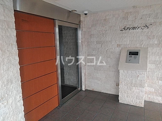 19/28 エントランス