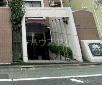 19/23 エントランス