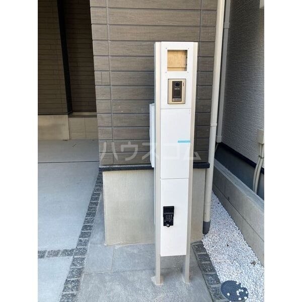 13/23 エントランス