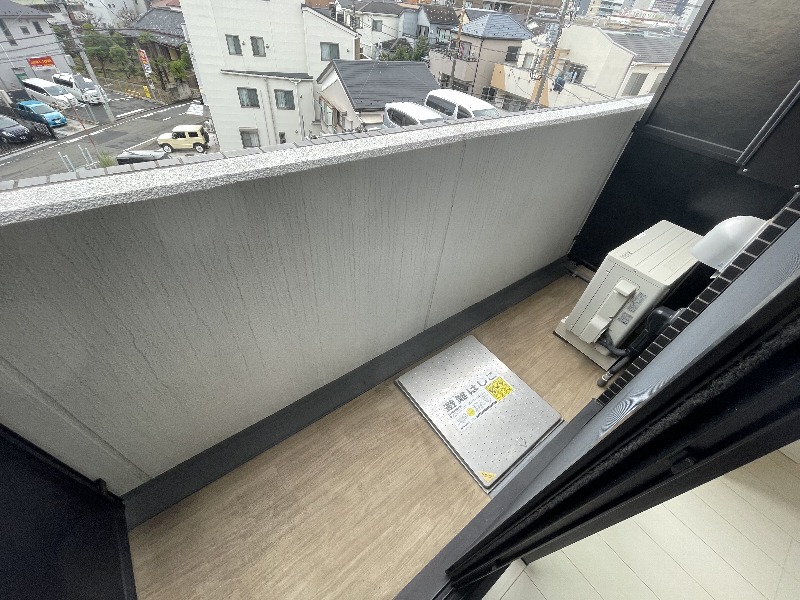 13/25 バルコニー