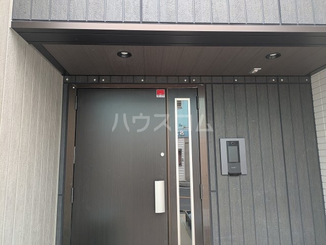 2/5 エントランス