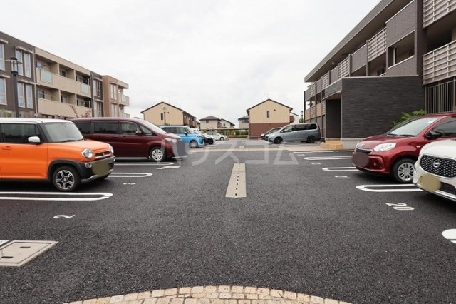 19/27 駐車場