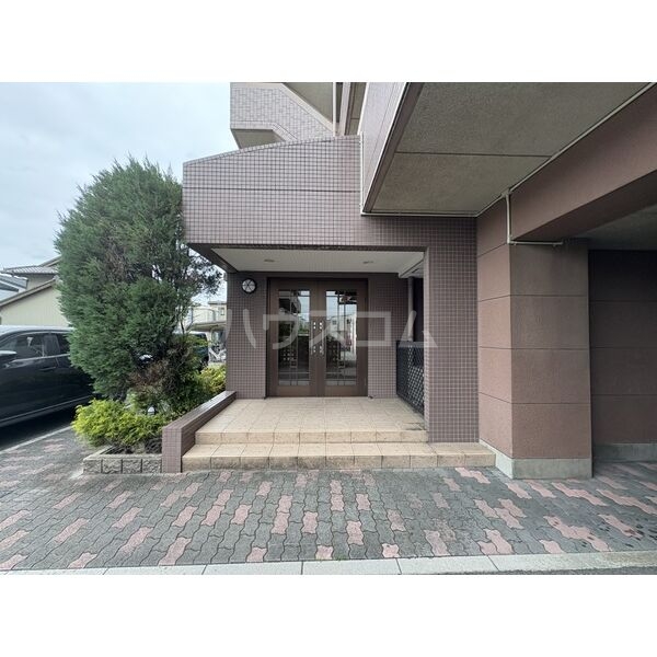 16/24 エントランス