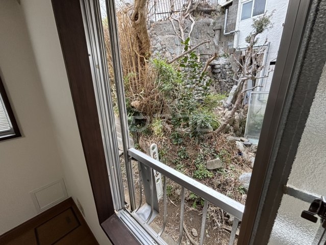 16/25 バルコニー