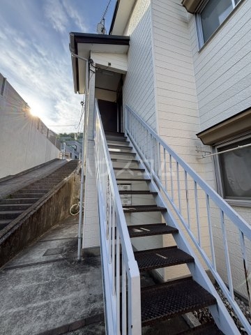 22/25 エントランス