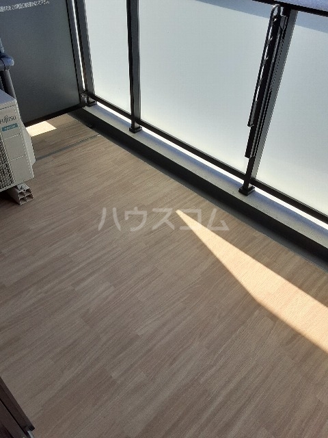 20/30 バルコニー