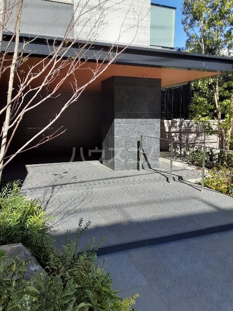 29/30 エントランス