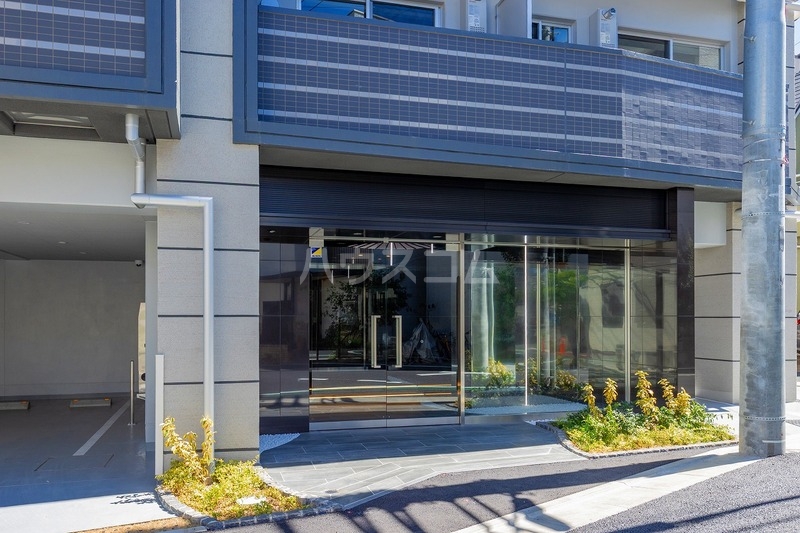 14/25 エントランス