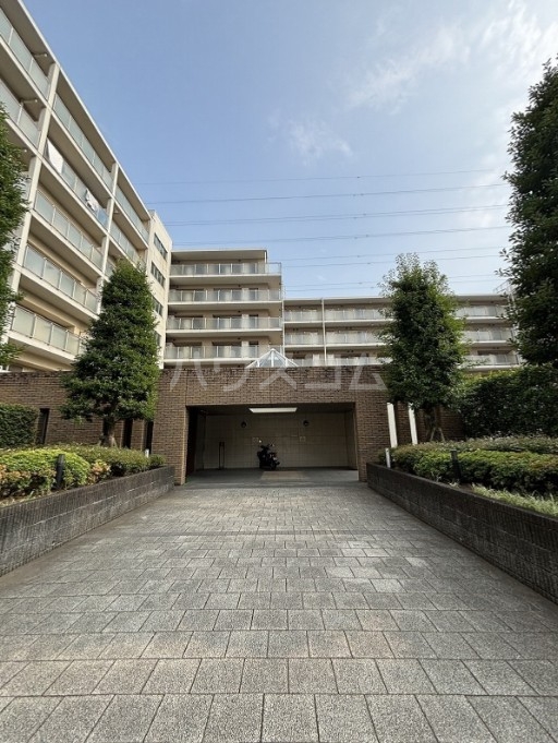 19/20 エントランス