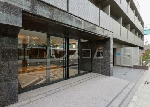 17/21 エントランス