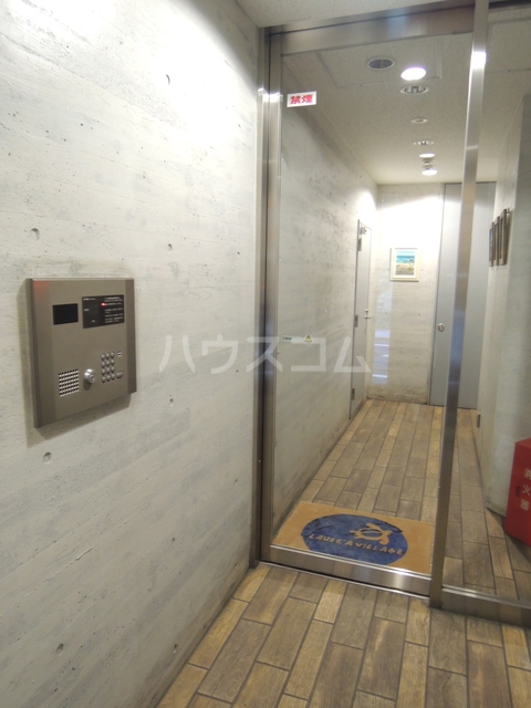 29/30 エントランス