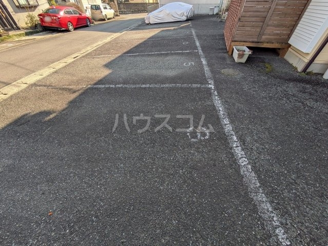 23/30 駐車場
